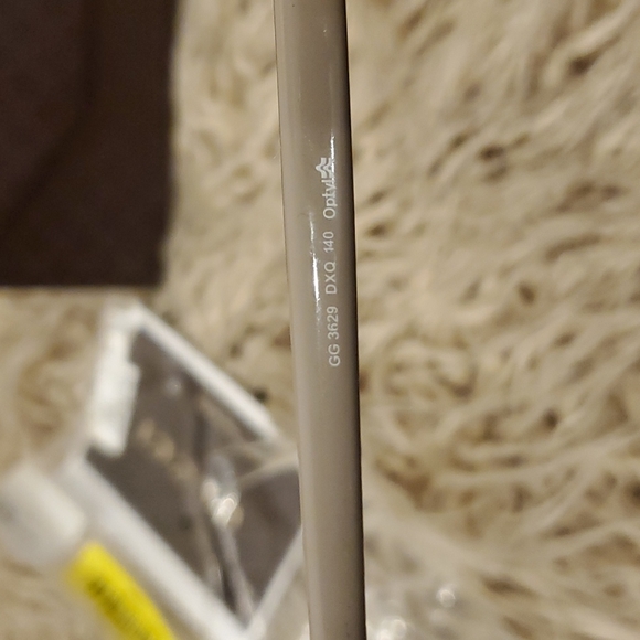 Gucci Sunglasses - Picture 4 of 8